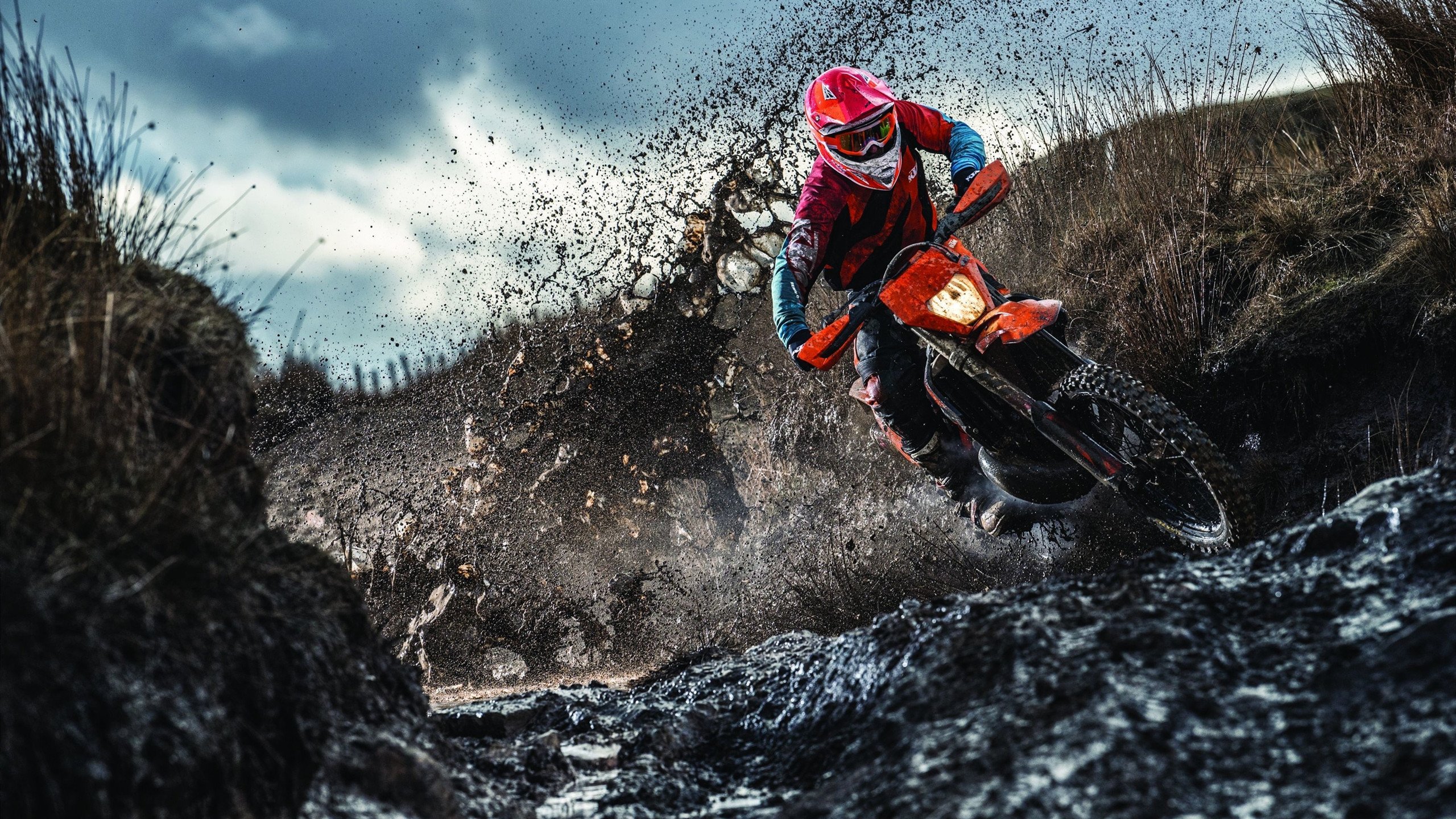 “马科斯·莫奇的战术领悟与防守技巧,为阿根廷美洲狮队铺平胜利之路”